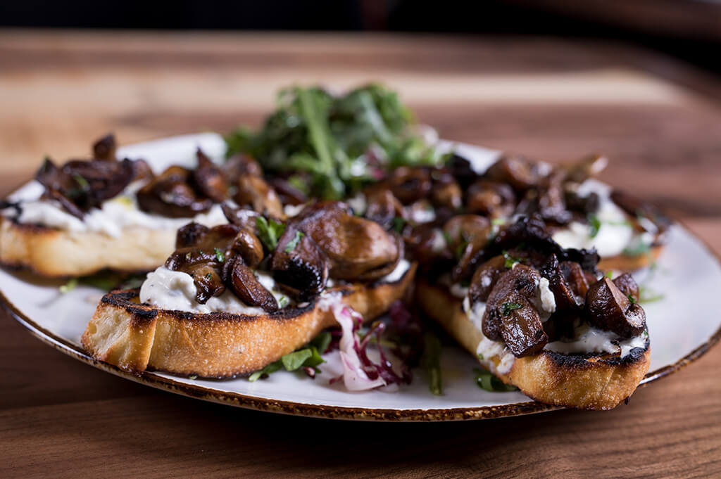mushrooms on toasted bread