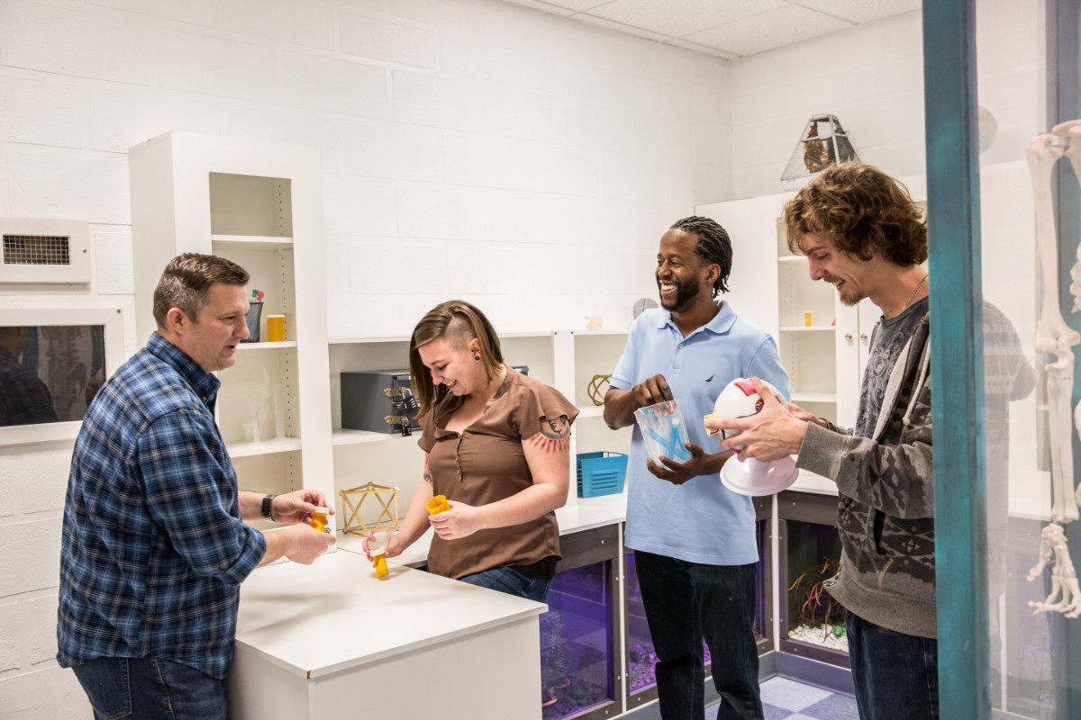 Visitors of Escape Room Mystery - The Laboratory room
